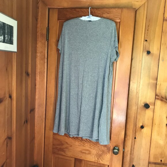 CUPIO grey swing T-shirt dress. Super comfy. Size 1X. - Picture 2 of 3
